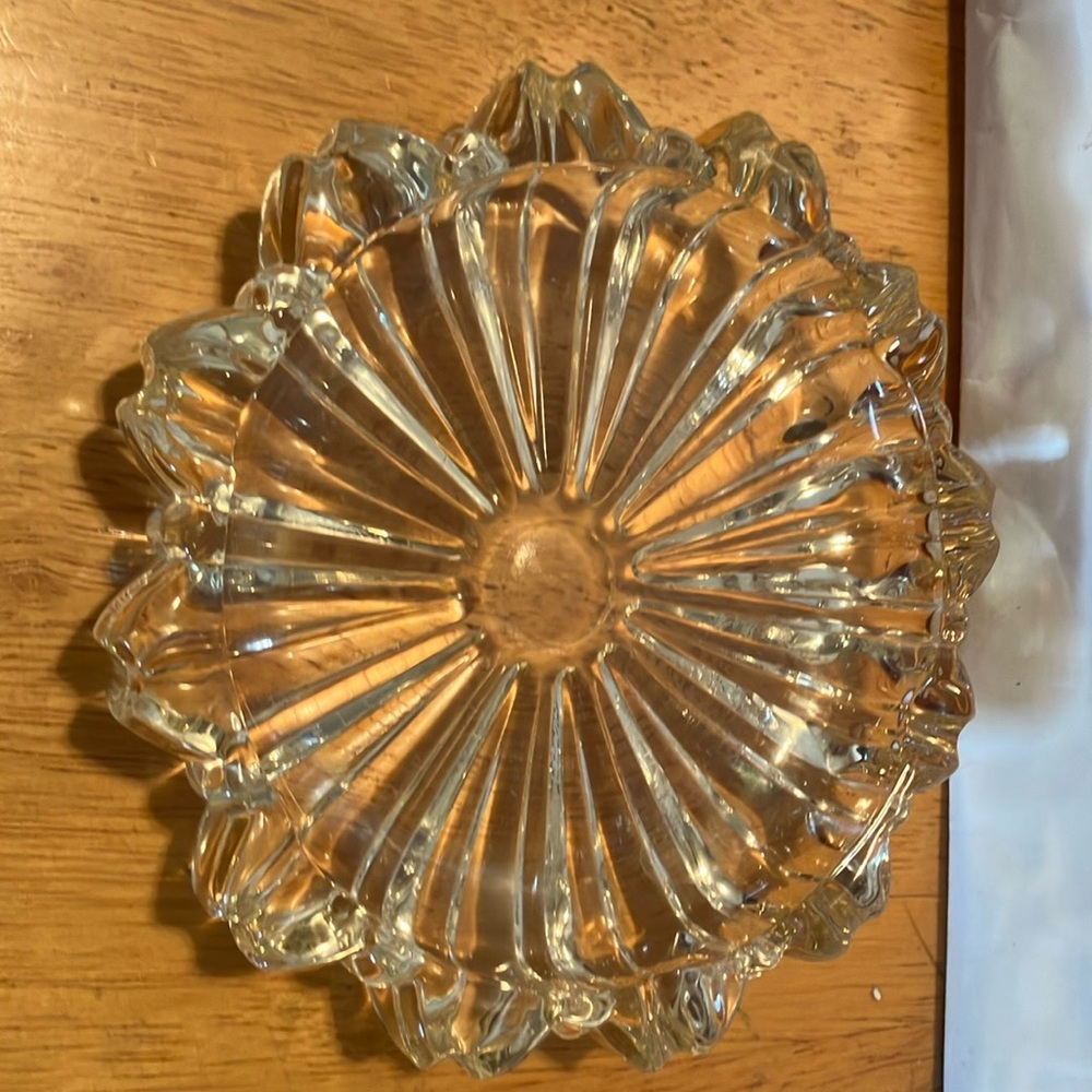 Vintage. Fostoria Glass Co. clear glass spool style 5” circle ashtray.  In great